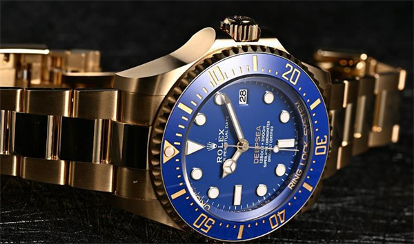 劳力士表盘有划痕解决技巧详解(图) 劳力士表盘有划痕解决技巧详解(图)